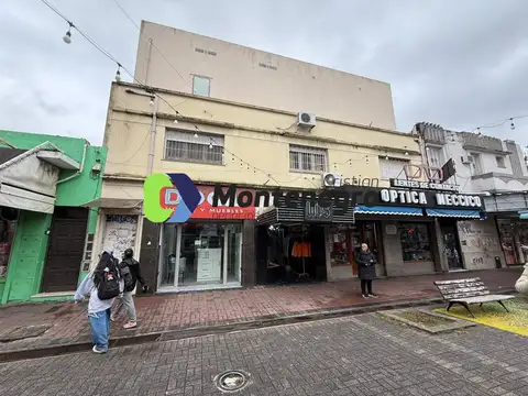 Departamento - Alquiler - Argentina, Berazategui - Calle 147 1400