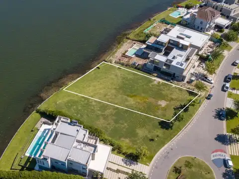 Terreno en Venta en Puertos - Muelles, USD 460.000