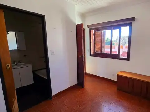 Depto Tipo Casa en Venta 32 años