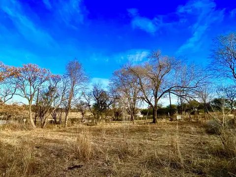 Venta de lote económico, B° Sexto Loteo. Calamuchita. Cód (2182)