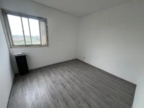 Alquiler Departamento de 4 ambientes en Sarandi