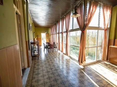 Casa 4 ambientes con 1 baño