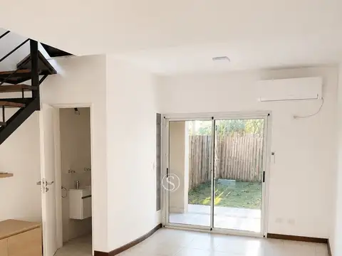 Departamento en Alquiler en Petrel Village, $ 1.200.000