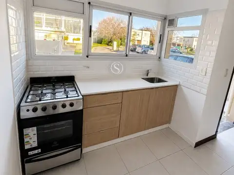 Departamento en Alquiler con 1 cocheras