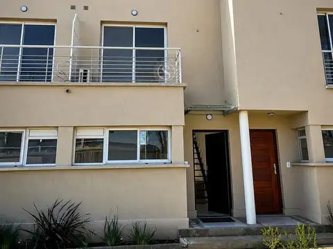 Departamento Dúplex  en Alquiler en Petrel Village, Pilar, G.B.A. Zona Norte