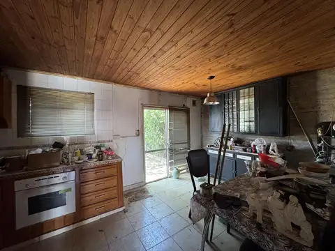 Casa 4 ambientes con 1 baño