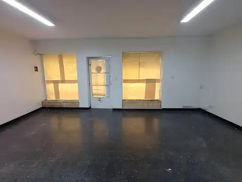 Local en Alquiler en Boca, $ 900.000