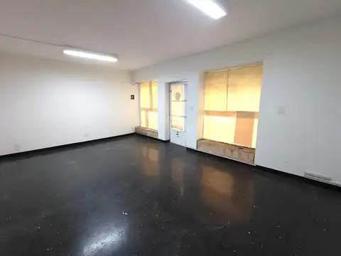 LOCAL COMERCIAL SOBRE CALLE OLAVARRIA 400