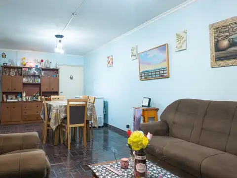 VENTA DEPTO 4 AMB EN PLANTA BAJA