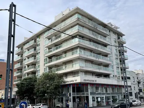 Alquiler / Venta Departamento 3 dormitorios con  cochera en  Barrio General Paz, Córdoba