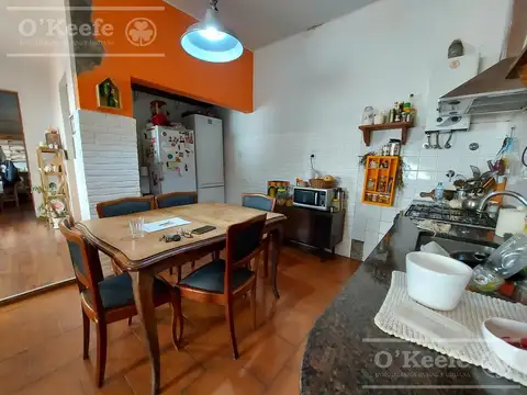 Casa 6 ambientes con 3 baños