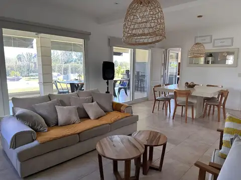 Casa en Venta - 4 dormitorios -