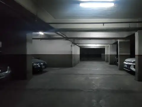 Av. La Plata 300 Cochera Caballito