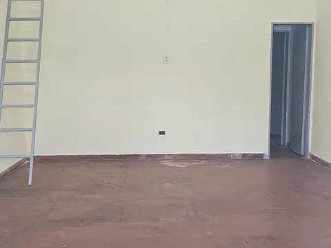 Local en Alquiler en San Cristobal, $ 650.000