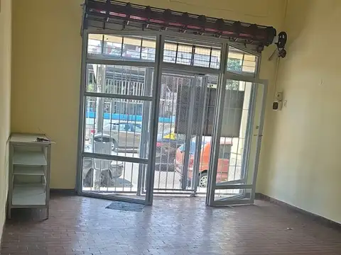 Local con Entre Piso