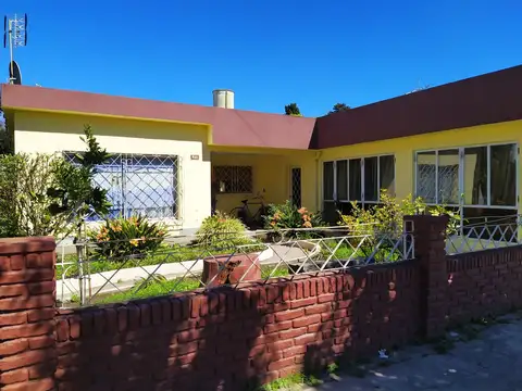 Excelente propiedad a 100 mts Av. Monteverde!!!