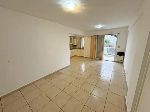 Departamento en Alquiler en San Lorenzo, $ 560.000