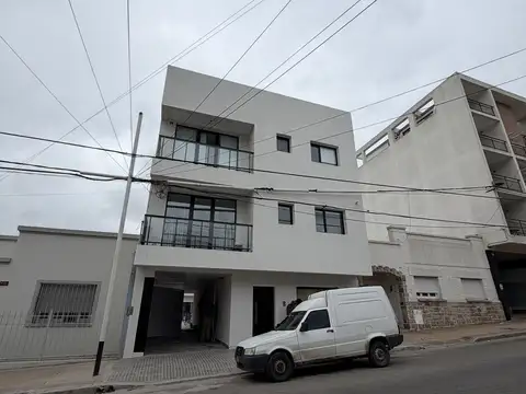 Maipú 800, Piso pb