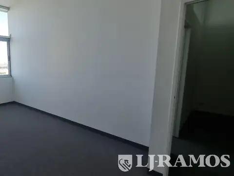 Oficina 3 ambientes con 1 baño