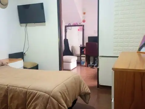 Depto Tipo Casa en Venta con 2 cocheras