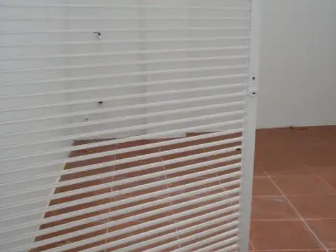 Departamento en Alquiler en Barrio España y Hospitales, $ 350.000