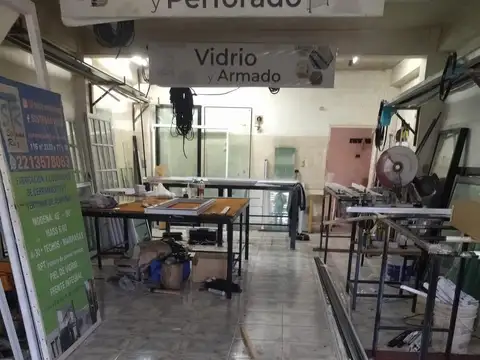 Local en Venta en Villa Elvira, USD 105.000