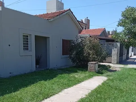 VENTA CASA 3 DORM C/PILETA MATIENZO CORDOBA 