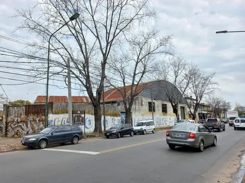 Galpon en Venta 58  mts Frente