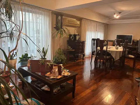 Departamento 5 ambientes con 3 baños