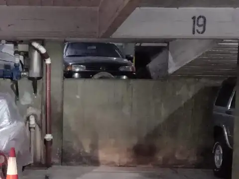 VENTA COCHERA EN OLIVOS PARTIDO V.LOPEZ