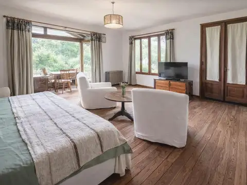 Casa 7 ambientes con 3 baños