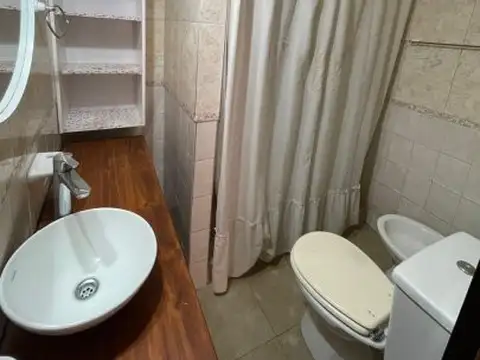 Depto Tipo Casa en Venta con 1 cocheras