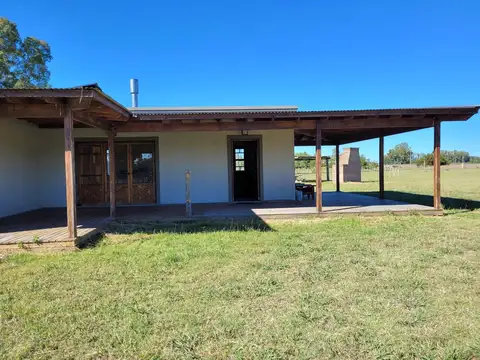 VENTA DE CASA QUINTA CHACRA EN MERCEDES LOTE DE 1 HA