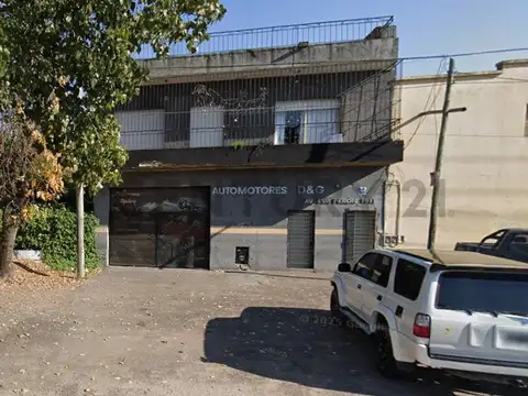 VENTA GALPON DE 150 m2 CON VIVIENDA DE 4 AMBIENTES EN PLANTA ALTA, MORON