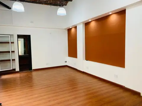 Oficina en Venta en San Nicolás, USD 94.900