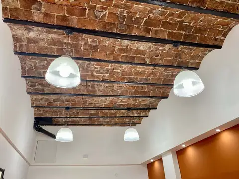 Oficina en Venta 86 años