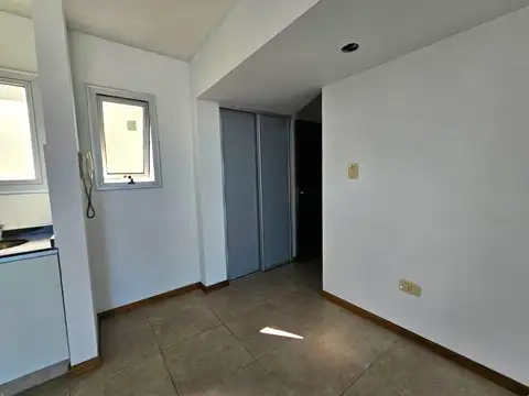 Venta Departamento Monoambiente con gran balcón terraza - Zona Río