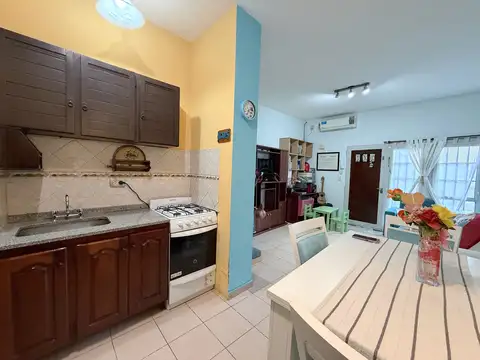 Tipo Casa al Frente 2 amb