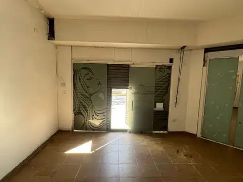 Local - Alquiler - Argentina, La Matanza - AV LURO 5479