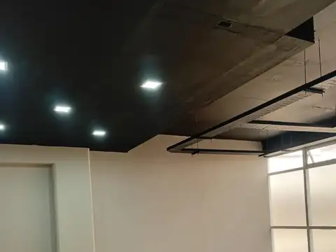 OFICINA EN ALQUILER 57 METROS SUPER MODERNA