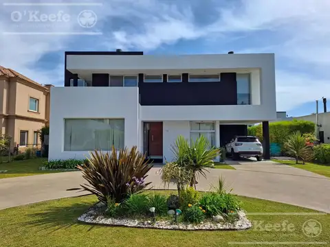 Casa en Venta Apta Credito de cuatro ambientes en el Barrio Las Golondrinas, Guillermo Hudson