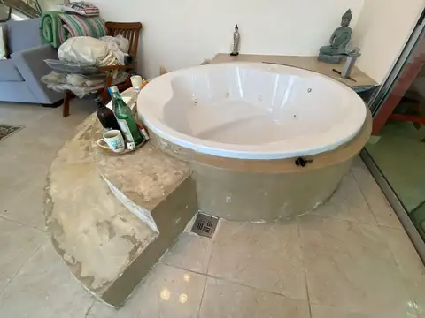 Casa 3 ambientes con 2 baños