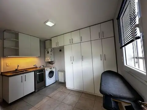 CASA EN VENTA  -3 DORMITORIOS - CERRO DE LAS ROSAS  