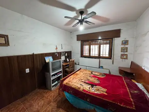 VENTA CASA CERRO NORTE 2 DORM CON GALPON