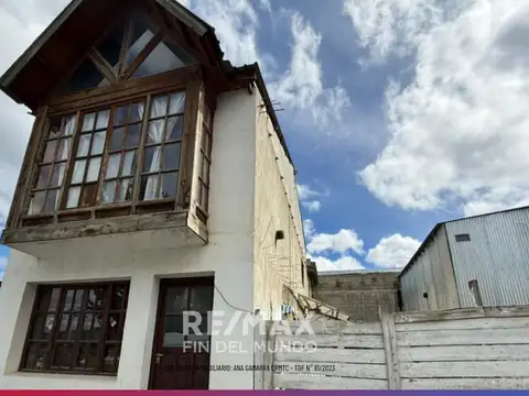 Casa mas departamento en venta