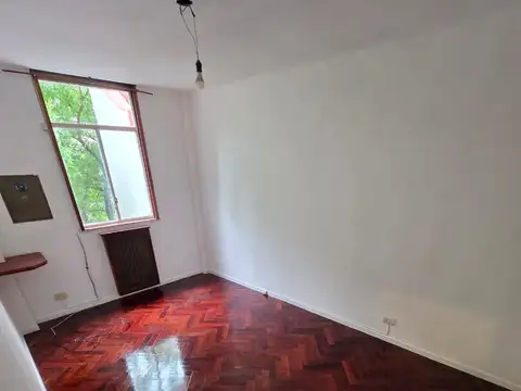 Juan B. Ambrosetti 500