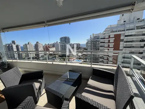 Apartamento piso alto en Forest Tower II Playa Brava 2 dormitorios