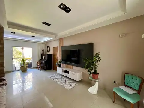 Hector Coucheiro 562