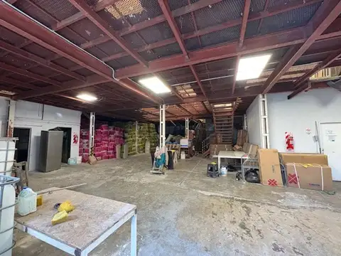 Galpon en Venta en Barracas, USD 350.000