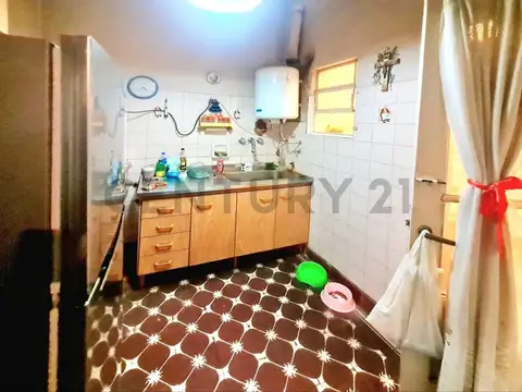 Coronel Ramón Lorenzo Falcón 4800, Piso 0